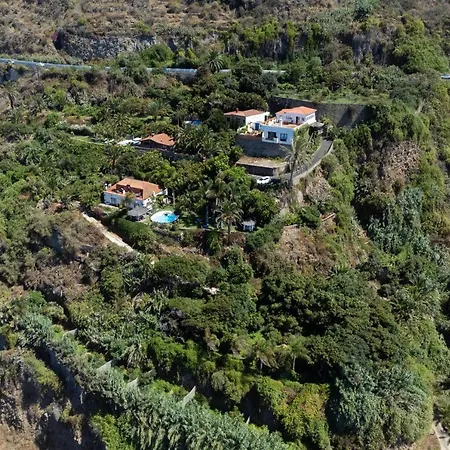 Home2book Charming Nature Casa Aurora بيت للعطل *