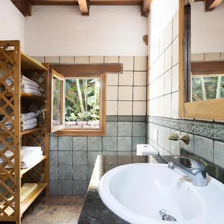 Home2book Charming Nature Casa Aurora *