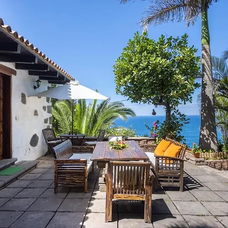 Home2book Charming Nature Casa Aurora 로스 레알레호스